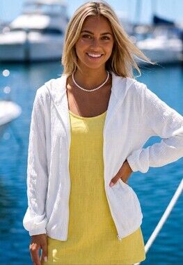 Hooded Zip Jacket in Crisp White